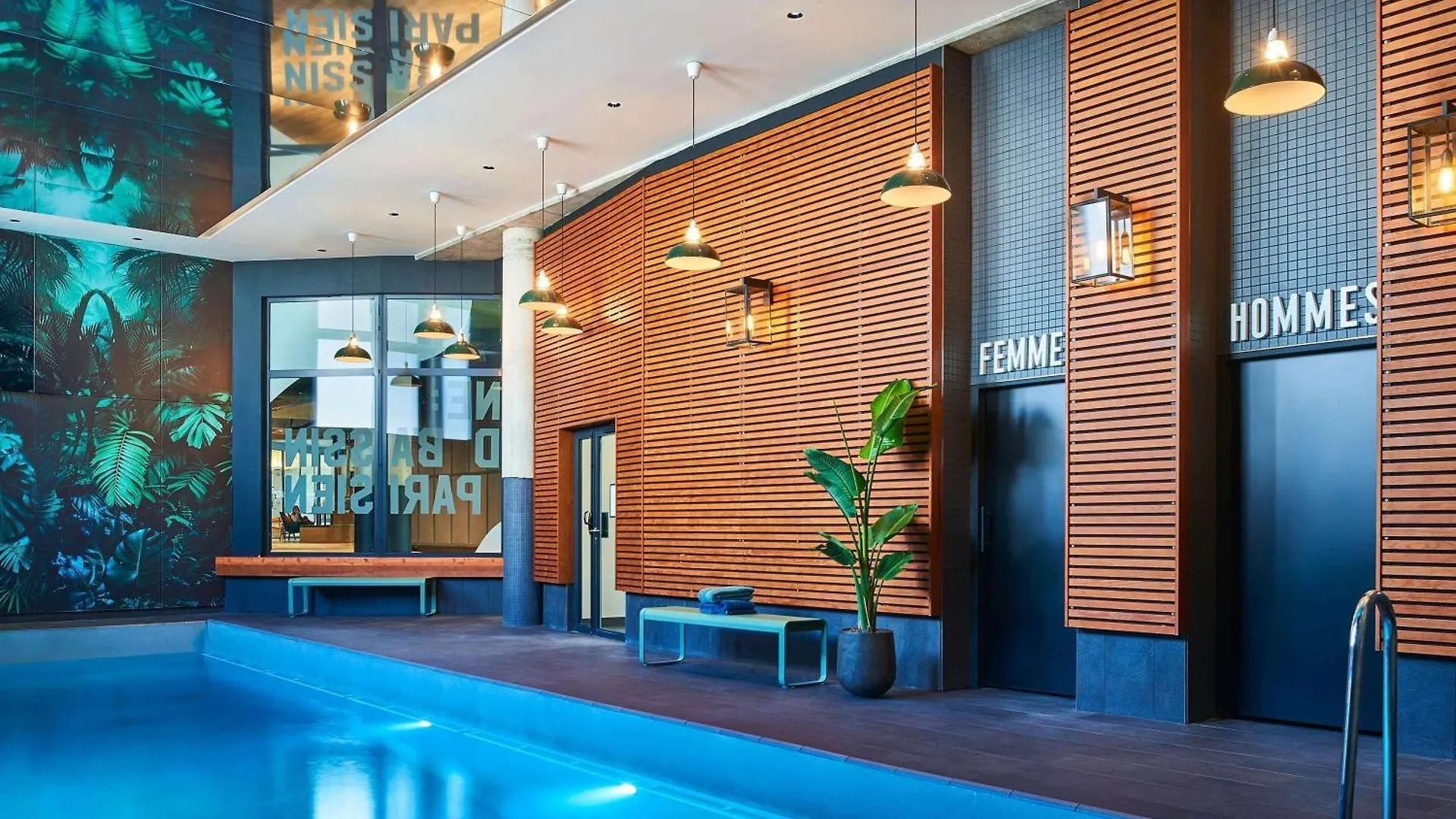 Novotel Paris Gare De Lyon contacts
