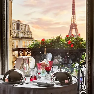 Plaza Athenee - Dorchester Collection Hotel