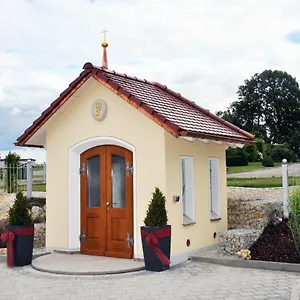 landhotel-zur-jurahohe.com-bavaria.com/